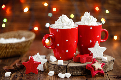 holiday hot chocolate mugs